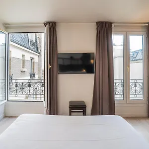 Hotell De Flore - Montmartre, Paris